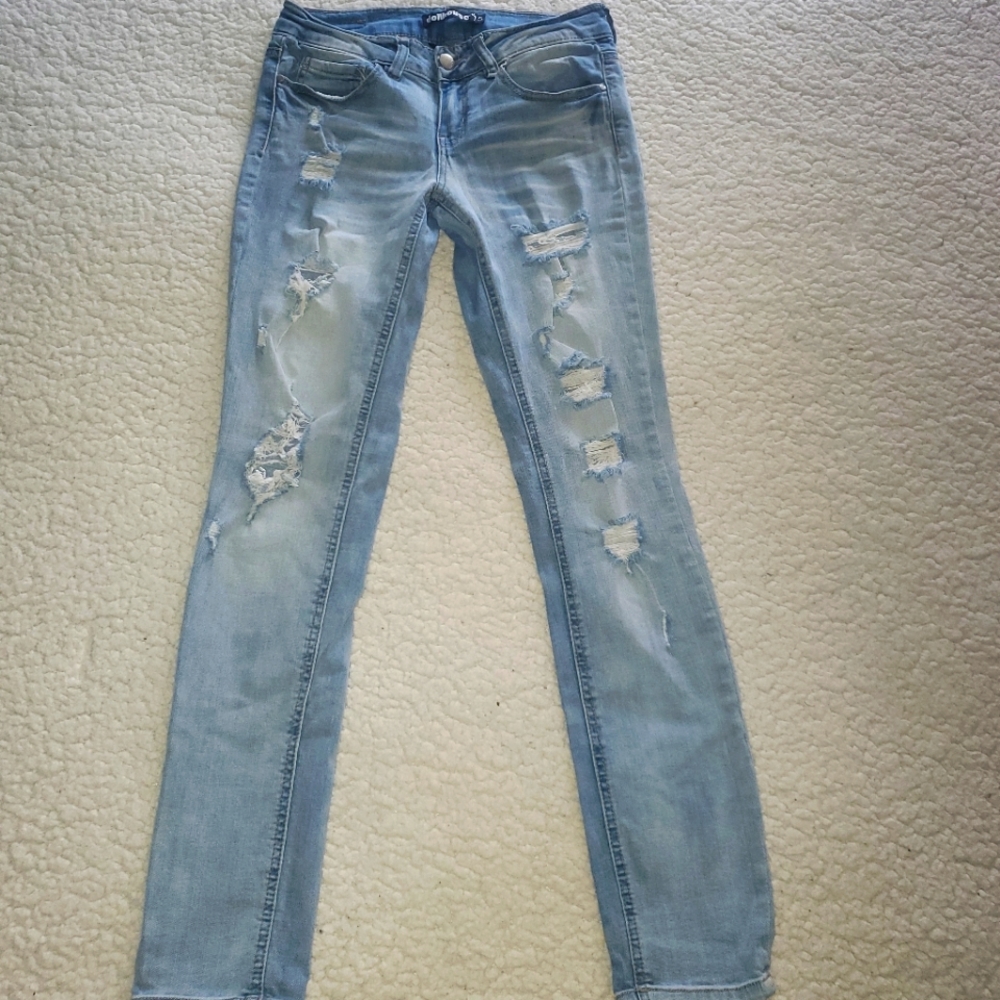 dollhouse Charley Ripped Distressed Jeans Size 5
